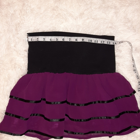 Forever 21 Black and fushia skirt. NWOT! - Picture 3 of 4